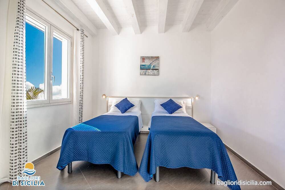 Agenzia Bagliori Di Sicilia - Last Minute 3/27 Settembre! in Scopello, Castellammare del Golfo