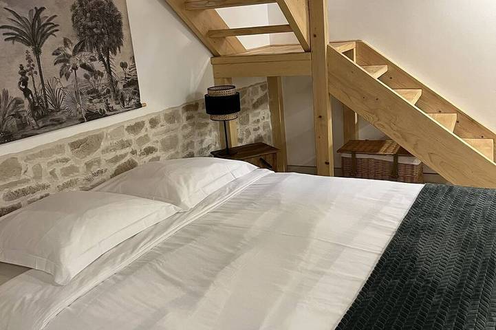 Location de vacances pour 2 personnes, avec jardin ainsi que jacuzzi et piscine à Bédarieux - 2