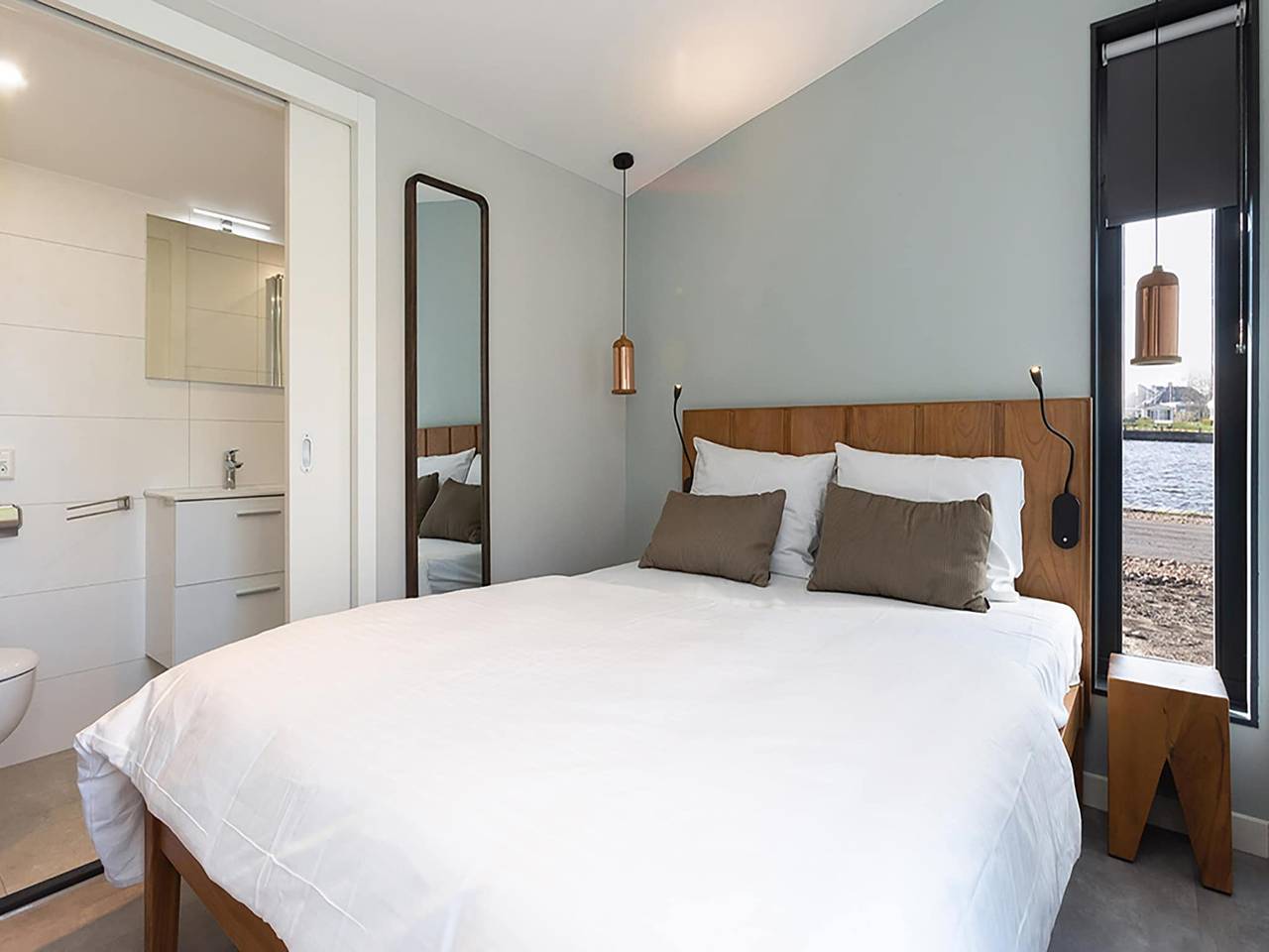 Docklodge an den Friesischen Seen mit Anlegestelle in Delfstrahuizen, Friesland