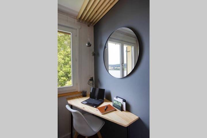 Gîte pour 5 personnes, avec vue sur le lac ainsi que balcon et vue à Malbuisson - 4