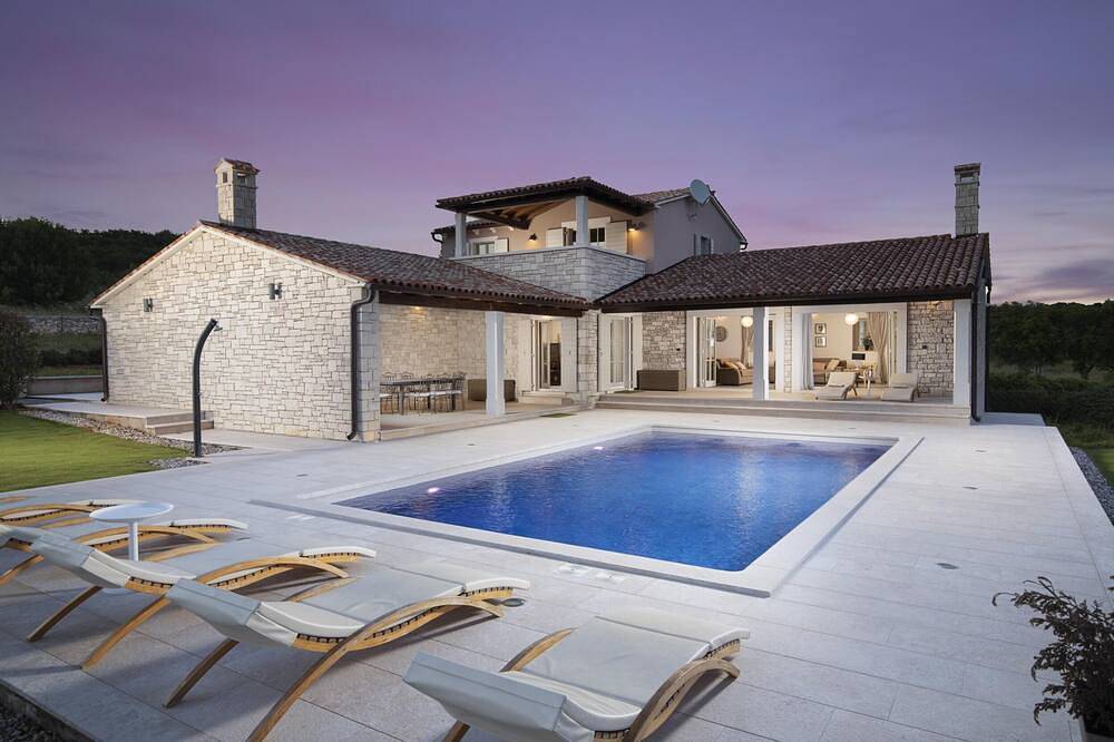 Casa vacanza a Peruski a partire da 303€ a notte