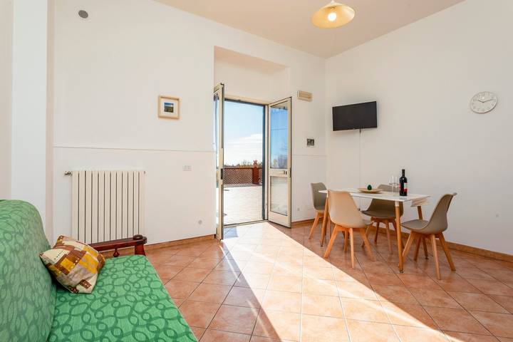 Hel lejlighed, Apartment 'Camia Etna House - Matrimoniale' with Sea View, Wi-Fi and Air Conditioning in Piedimonte Etneo, Etna