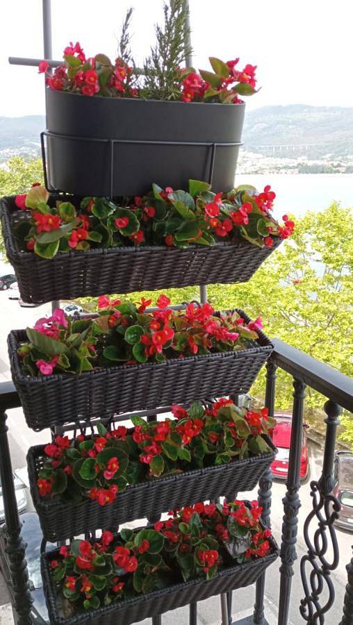 Apartamento para 6 personas, con Balcón y Terraza además de Jardín y Vistas en Moaña