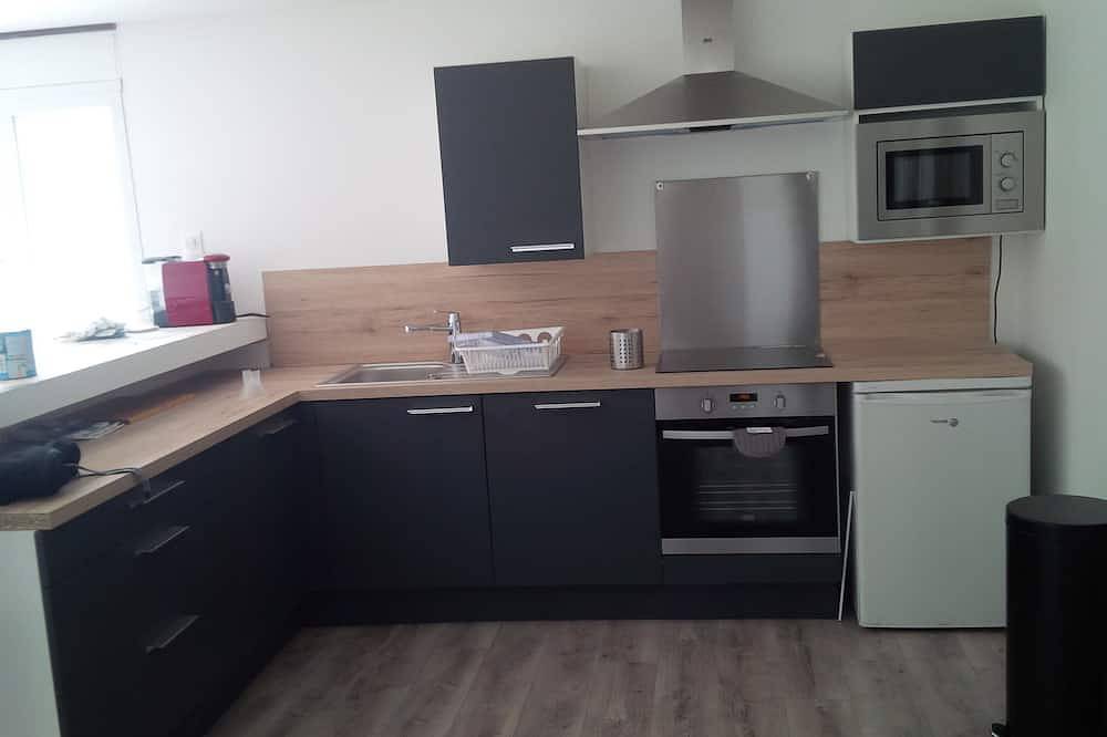 Apartamento entero, Apartamento pie completo - 60m2 - 4 personas - 50m del lago in Hourtin, Parque natural regional del Médoc