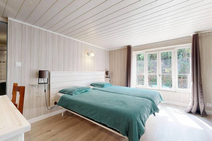 Appartement entier, L'Ermitage - Jura - Tv in Salins-les-Bains, Jura Francais