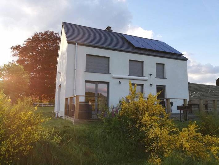 Location de vacances pour 9 personnes, avec vue et jardin à Sainte-Ode - 3