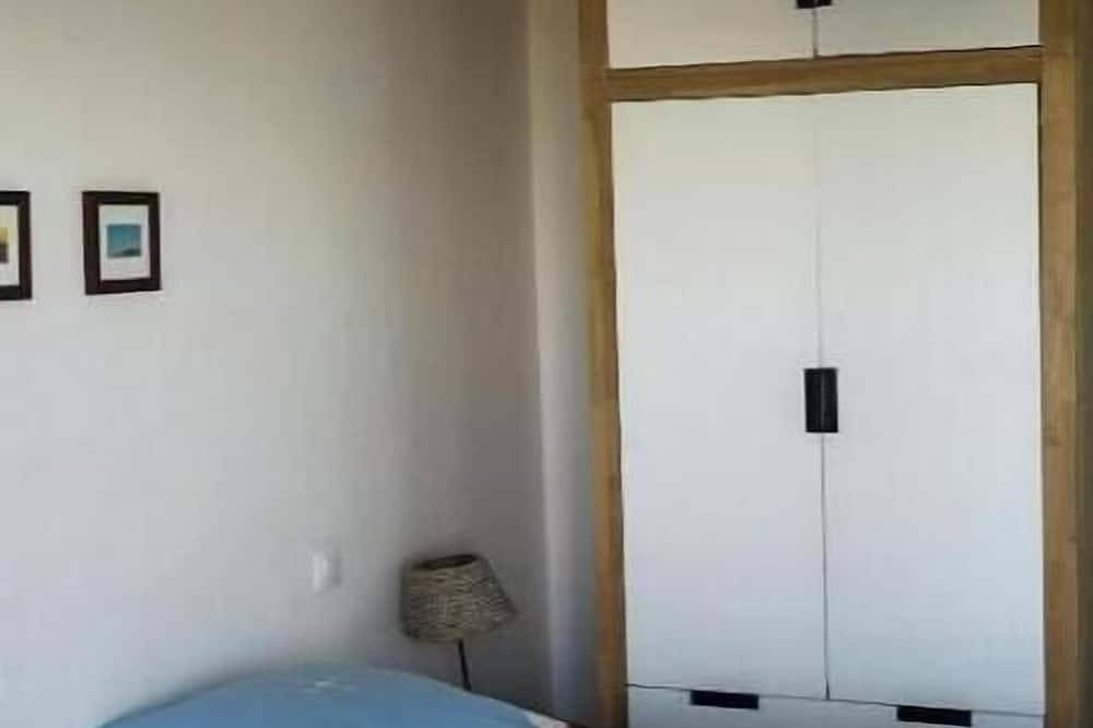 Ganze Wohnung, Apartment with 180-degree sea view, Calais beach 200 meters away. in Calais, Calais und Umgebung