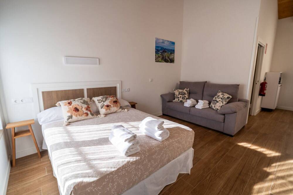 Entire apartment, Casa Viña · Apartamento Rural para 4 huéspedes in Carreño, Costa Verde (Spain)