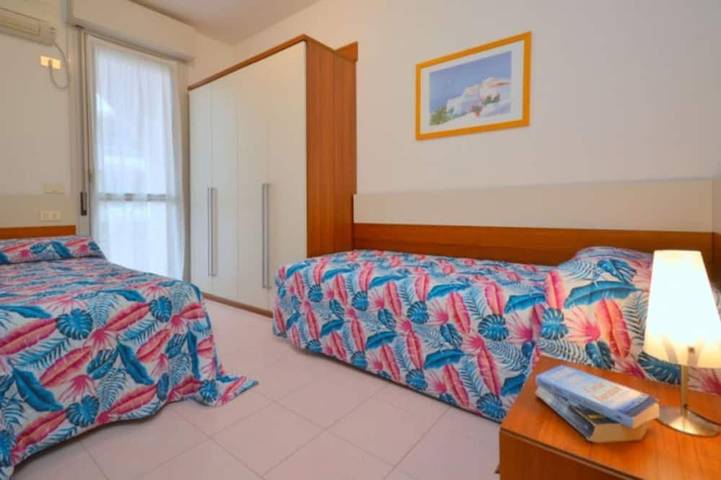 Villa mit pool für 7 Personen, mit Terrasse und Garten sowie Pool in Bibione - 3