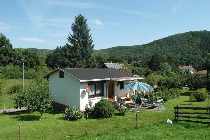 Ferienhaus für 3 Personen, mit Terrasse und Garten in Sangerhausen