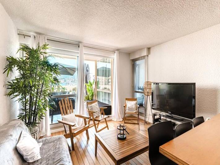 Gîte pour 6 personnes, avec piscine et terrasse dans Port de Bormes les Mimosas - 2