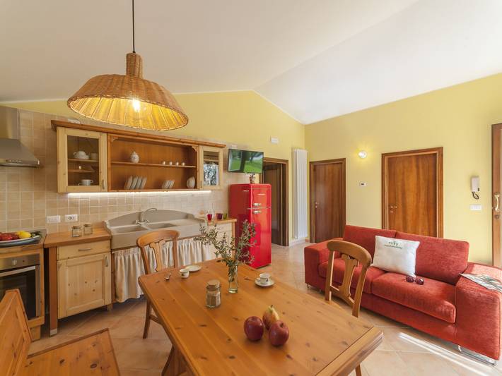 Ferienhaus für 8 Personen, mit Terrasse und Garten sowie Pool und Ausblick in Marche - 3