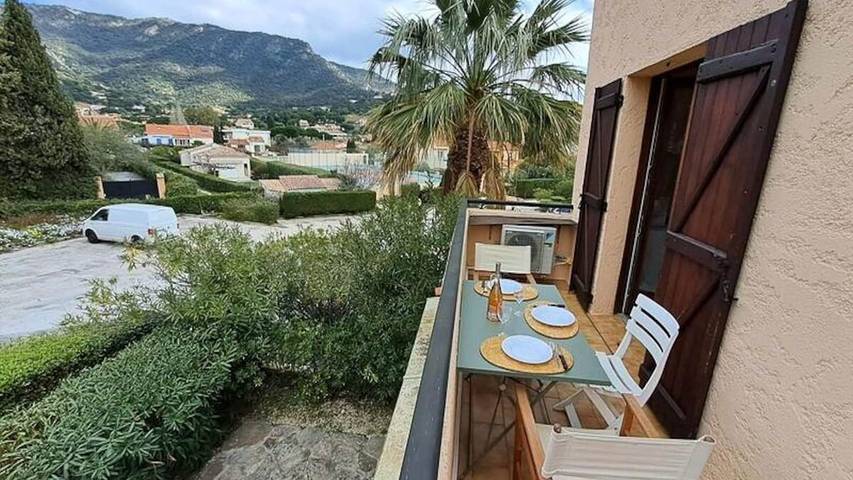 Gîte pour 5 personnes, avec balcon et piscine dans Plage Saint-Clair - 4