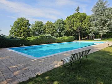 Ferienwohnung für 4 Personen, mit Balkon und Garten in Colà