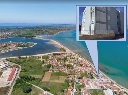 Gîte pour 4 personnes, avec balcon et vue, animaux acceptés à Nin - 2