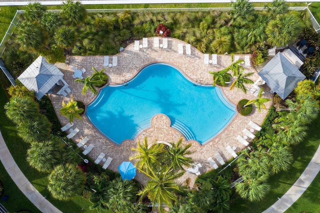 Einfamilienhaus in Anglers Reef Gated Community, Strände, Marina, beheizter Pool in Windley Key, Islamorada