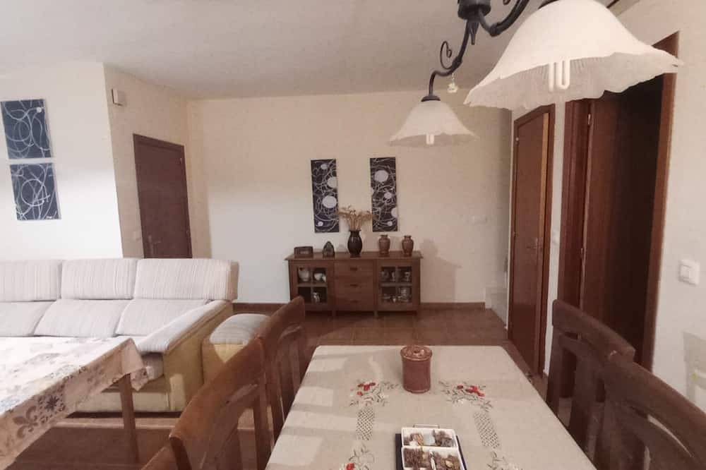 Casa Villa Duque in El Bosque, White Villages