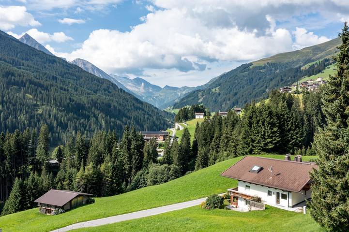 Ganze Ferienwohnung, Appartement Gletscherspitze (2 Schlafräume, 2. Og) in Tuxer Alpen, Hintertux
