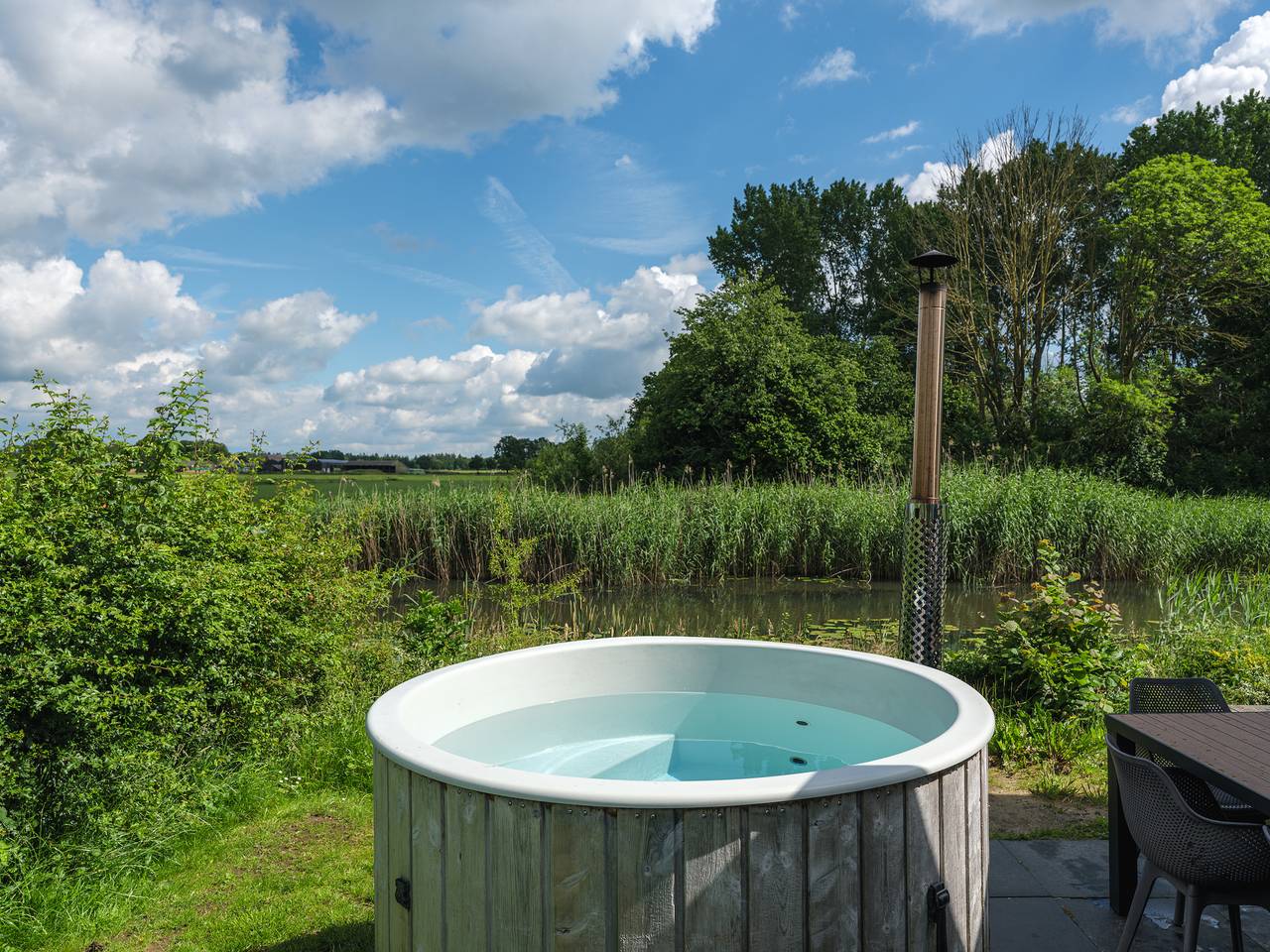 Vakantiepark Mölke — River Cabin met hottub | 6 pers. in Sallandse Heuvelrug
