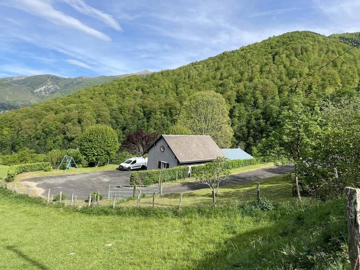 Gîte pour 4 personnes, avec jardin et terrasse, animaux acceptés au Pays basque