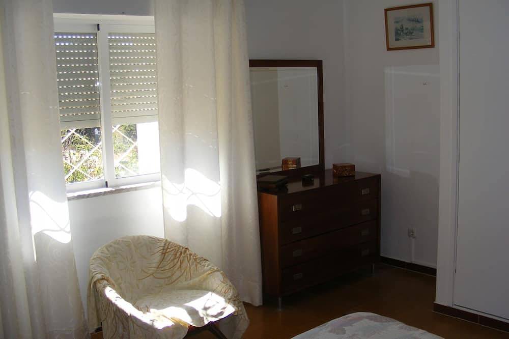 Komfortable Villa, privater beheizter Pool, Faro Algarve. in Estoi, Faro