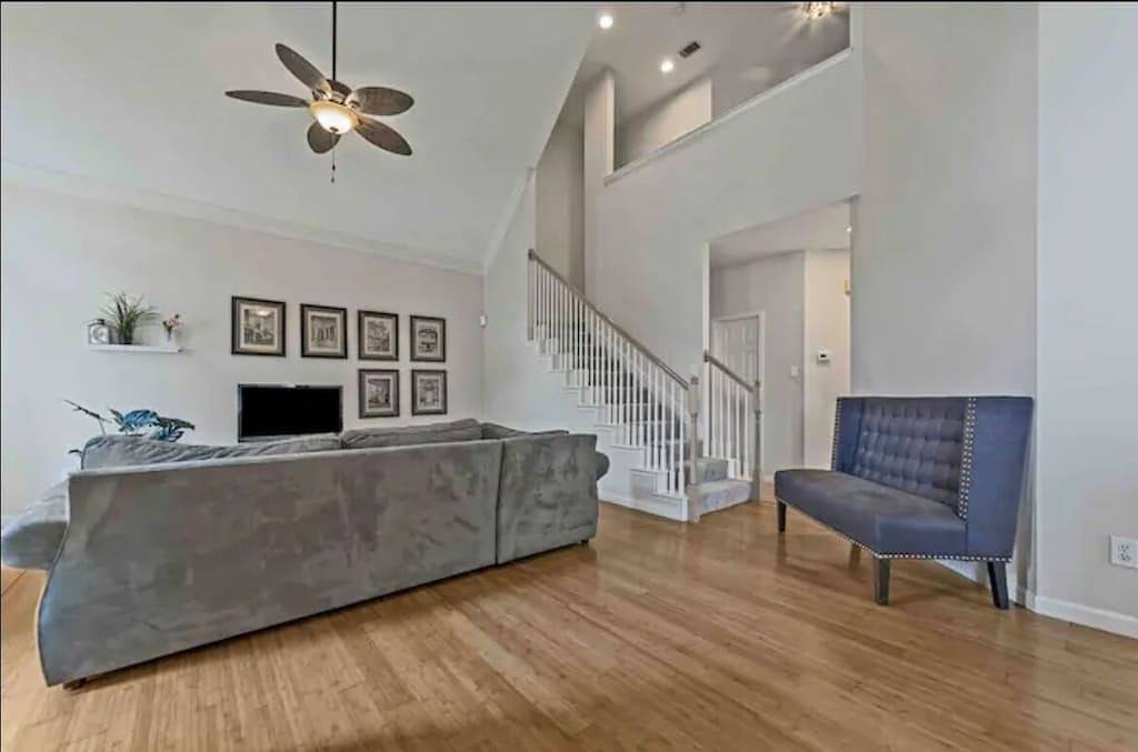 Home away from home with big private fenced backyard in Irving, Dallas County