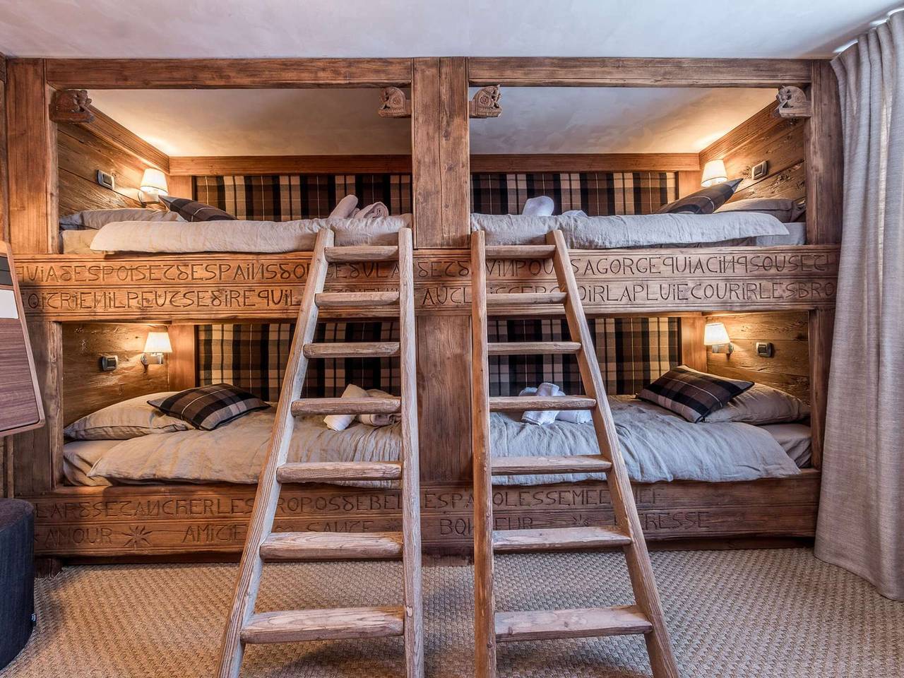 Geheel appartement, Courchevel 1850 - Sleeps 6, Ski-in/Ski-out, Wi-Fi, Parking in Courchevel 1850, Saint-Bon-Tarentaise