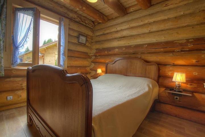 Chalet La Fuste Monts Jura in Lélex, Regionaler Naturpark Hochjura