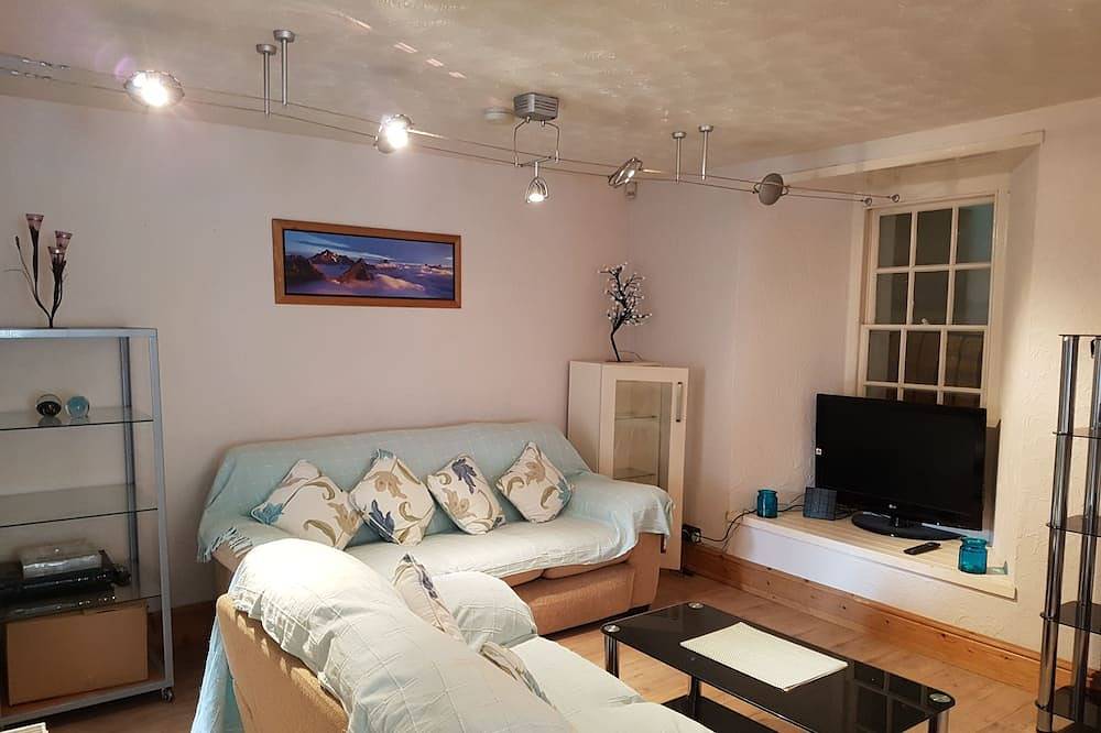 Apartment for 5 People in Torquay, Torbay