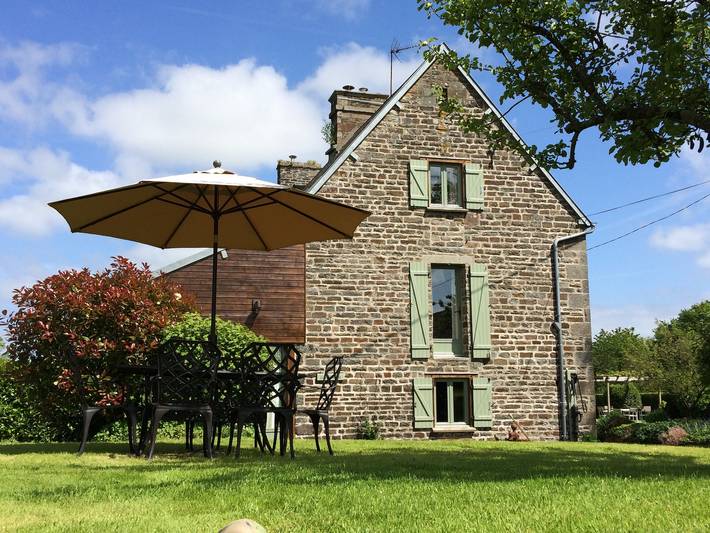 Gîte pour 7 personnes, avec piscine à Le Mesnil-Garnier