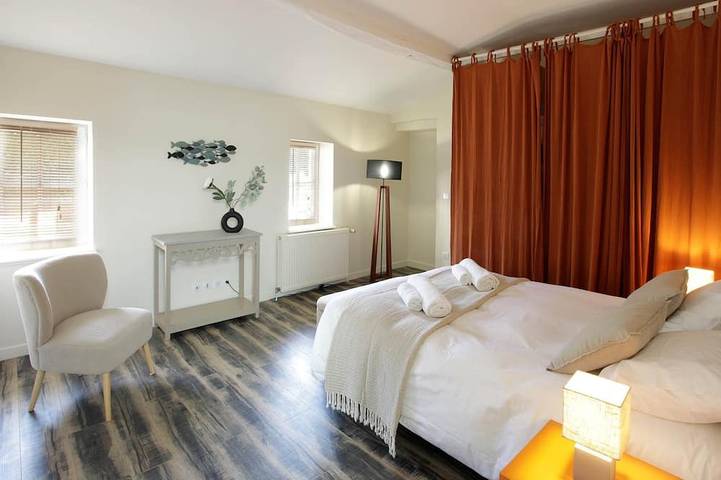 Location de vacances pour 12 personnes, avec jardin à Landrais - 2