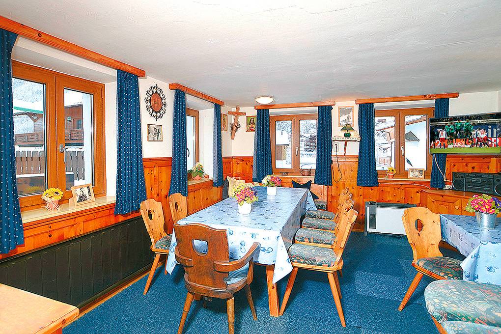 Vacation house for 16 people in Sölden, Oetztal