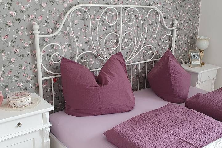 Ganze Wohnung, Apartment "Old Rose" - neue FeWo im Herzen von Garmisch am Kurpark in Garmisch-Partenkirchen, Bayerische Alpen