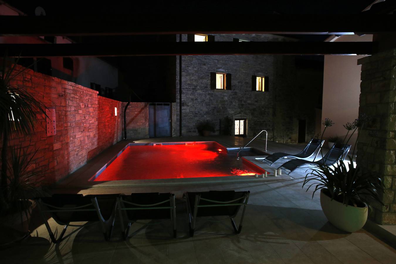 Spa Whirlpool, Sauna, Steinvilla mit privatem Pool in Kanfanar, Zentralistrien