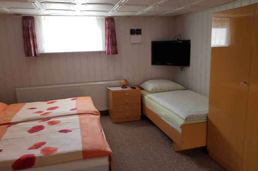 Ganze Wohnung, Ferienwohnung (Souterrain bis 3 Pers.) - Ferienwohnung in Ahlbeck in Drei Kaiserbäder, Heringsdorf