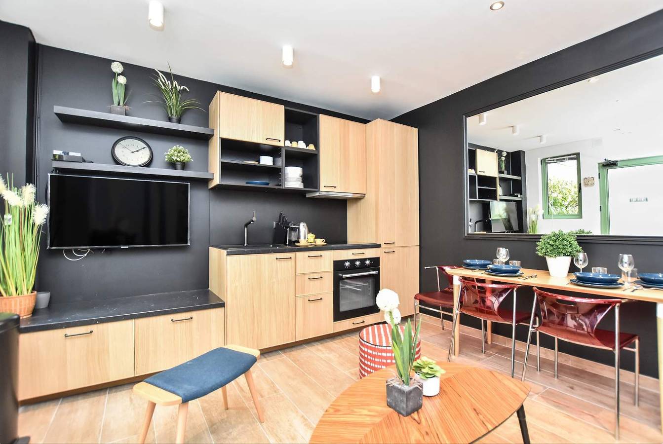 Ganze Wohnung, Cosy appartment  1Br 4P  Place des Vosges in 3e Arrondissement, Paris