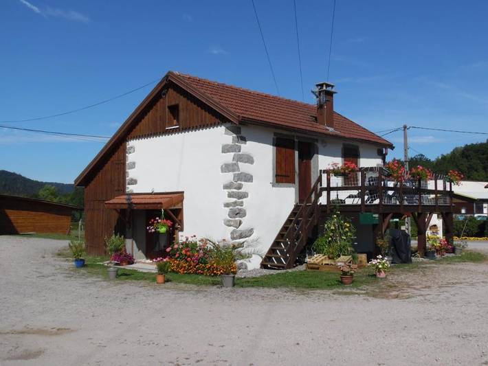 Chalet pour 2 personnes, avec Balcon et Terrasse ainsi que Jardin et Vue