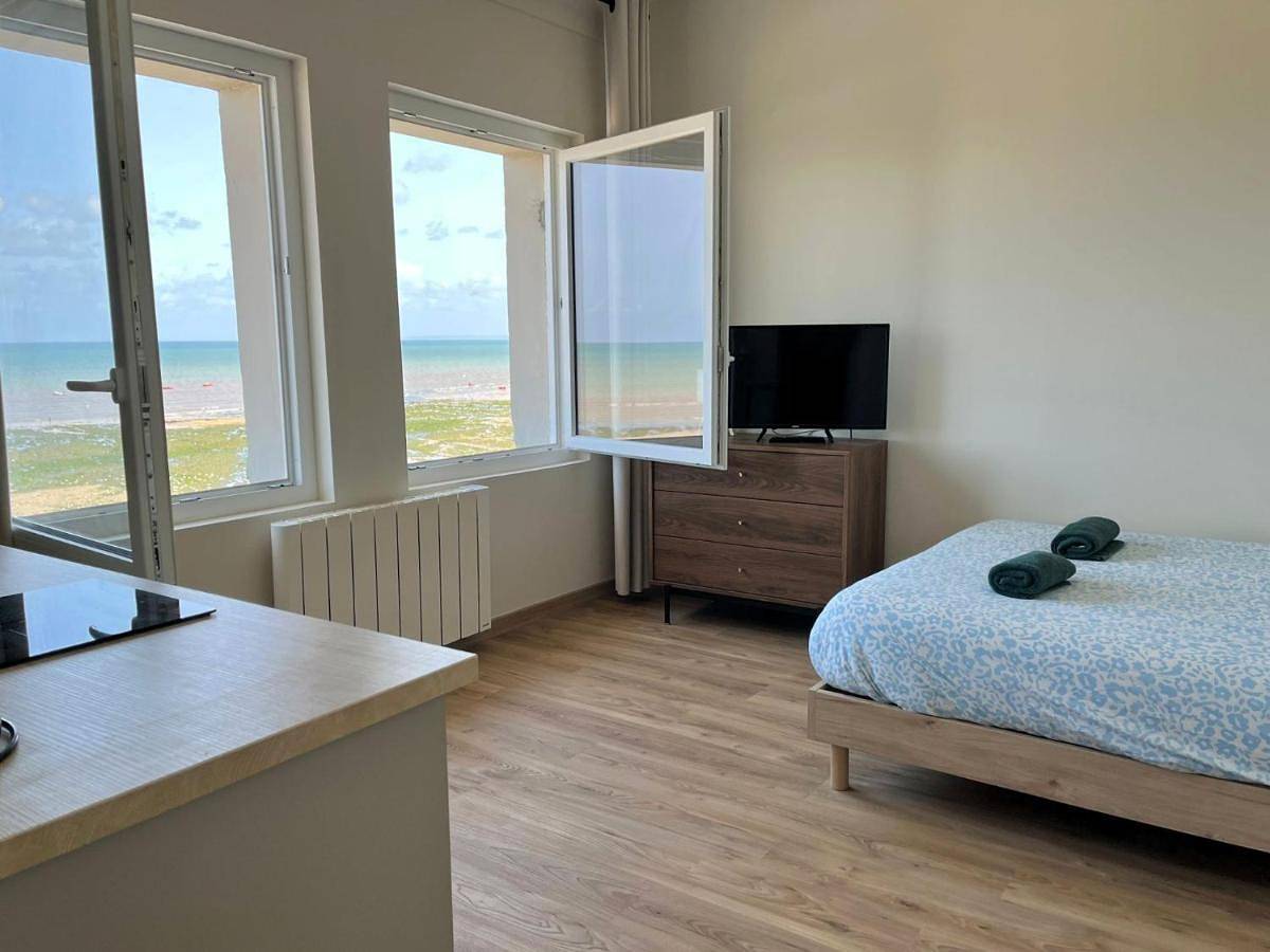 Appartement entier, Bleu Langrune - Studio vue Mer in Langrune-sur-Mer, Région de Caen