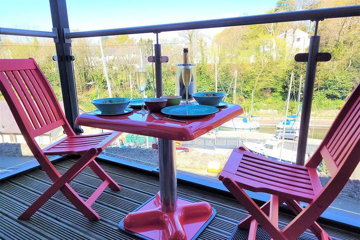 Ferienwohnung für 4 Personen, mit Balkon in Wales