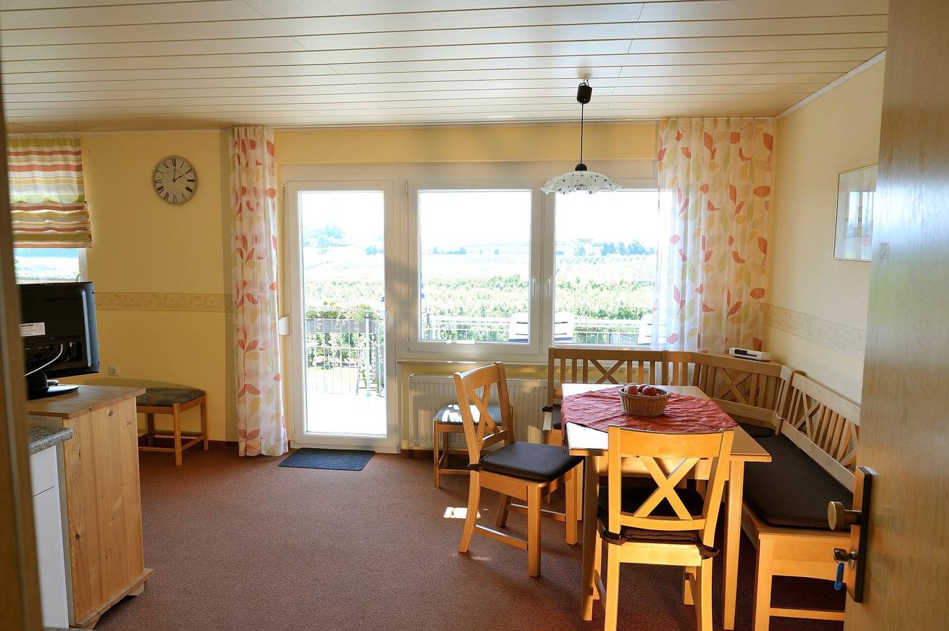 Ganze Wohnung, Ferienwohnung '1, 53qm, Balkon' mit Gemeinschaftspool, gemeinsamer Terrasse und Wi-Fi in Wasserburg (Bodensee), Bayerisch Schwaben