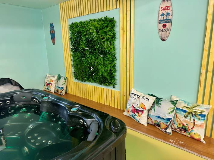 Ferienhaus für 15 Personen, mit Sauna und Whirlpool sowie Garten, kinderfreundlich in Champagne-Ardennen - 2