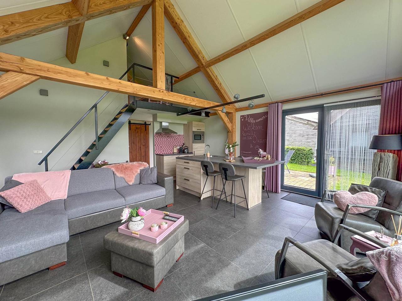 Romantische Villa voller Luxus und Komfort
 in Alphen, Nordbrabant