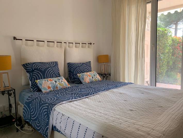 Ganze Wohnung, Wohnung in Mougins mit Gepflegtem Garten in Mougins, Mittelmeerküste (Frankreich)