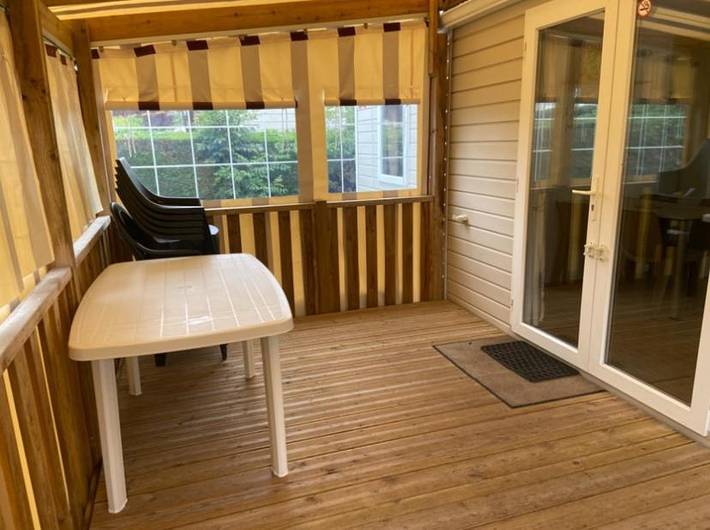 Location de vacances pour 6 personnes, avec jardin ainsi que piscine et jacuzzi dans Luna Park La Palmyre - 4