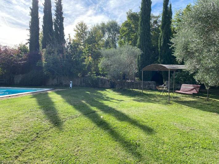 Chambre d’hôte pour 2 personnes, avec piscine ainsi que vue et jardin, animaux acceptés dans le Vaucluse - 3