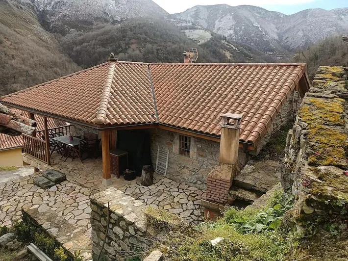 Casa rural para 7 personas, con balcón y vistas - 1