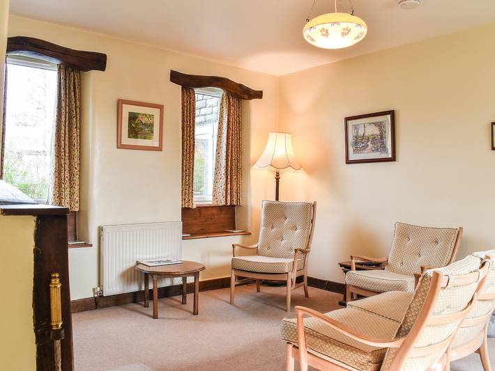 Log cabin for 4 people, with garden in Windermere