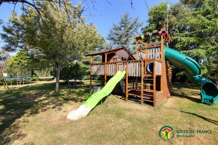 Gîte pour 5 personnes, avec jardin à Riantec - 3