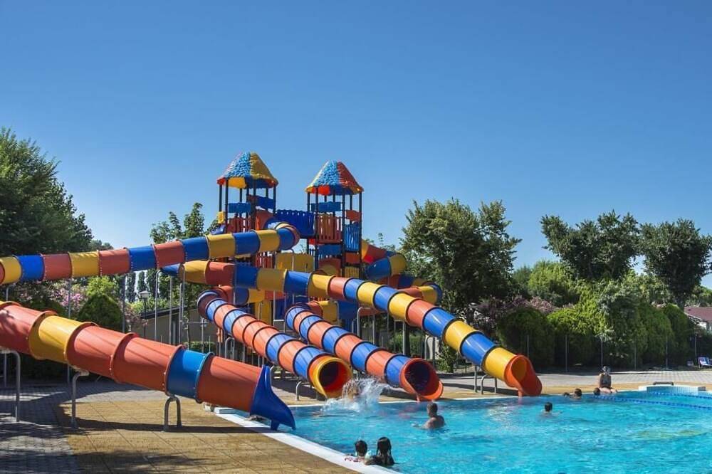 Vacation village Francesco Lodge Premium Sea Breeze for 5 persons in Duna Verde, Caorle