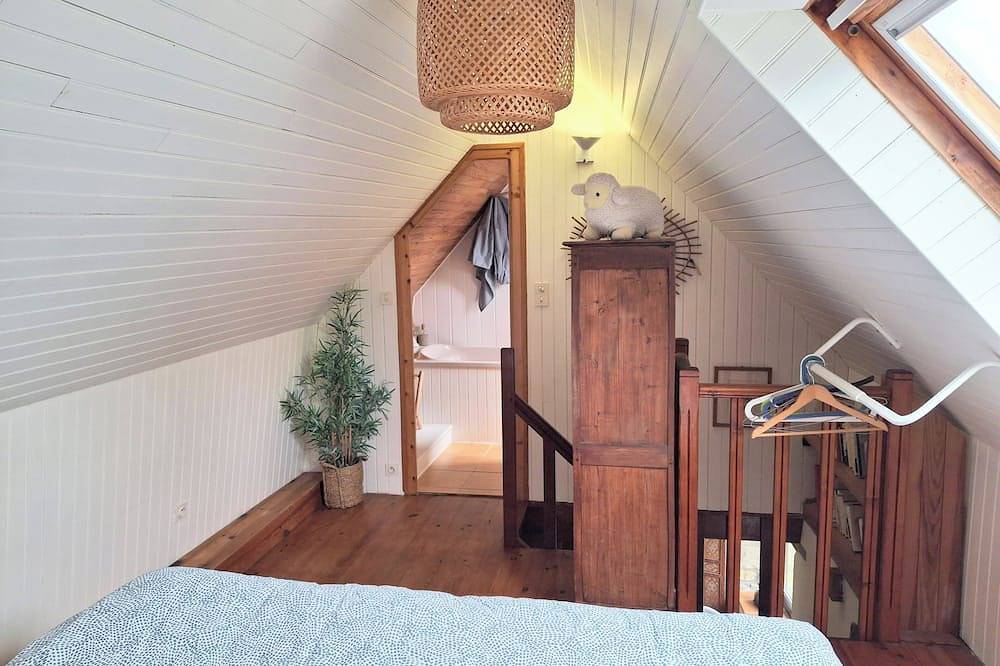 Maison bretonne – Plage à pied, surf & nature in Crozon, Iroise
